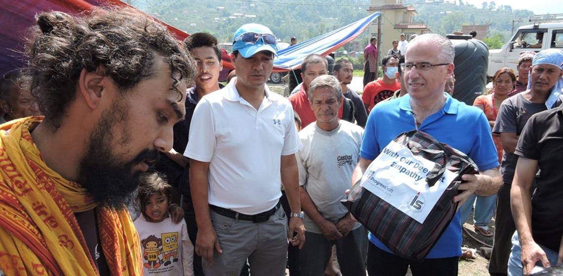 ProgressSoft y Soluciones Integradas Ltd. Ayudando a los esfuerzos de sismo en Nepal