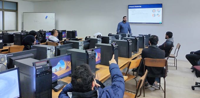 ProgressSoft провела практикум по технологии машинного обучения для студентов Иорданского университета